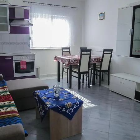Klara's Apartment *